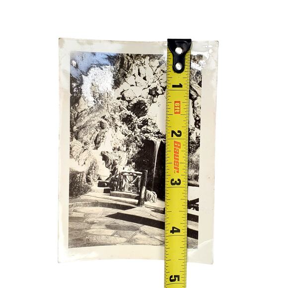 Vtg Portrait Grotto in Pasadena B&W Monochrome Photography 1940s Found Snapshot - Picture 3 of 4